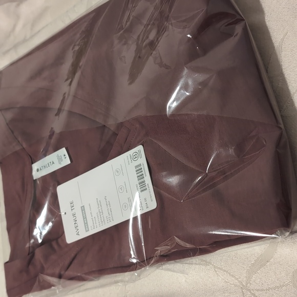 Athleta Women's Avenue TEE  1X - Picture 7 of 7